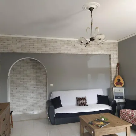 Rodini Nest - Spacious & Cozy Апартаменты